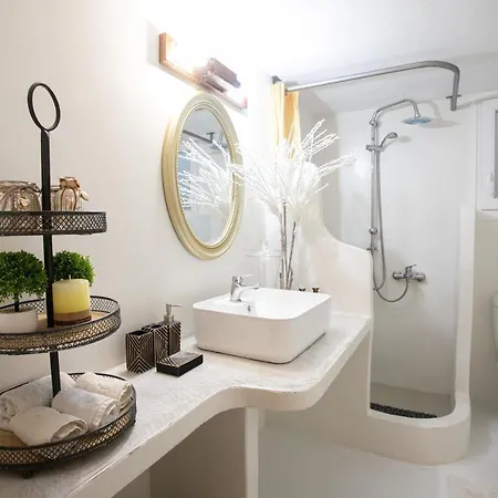 White House Naxos * Apollon (Naxos)