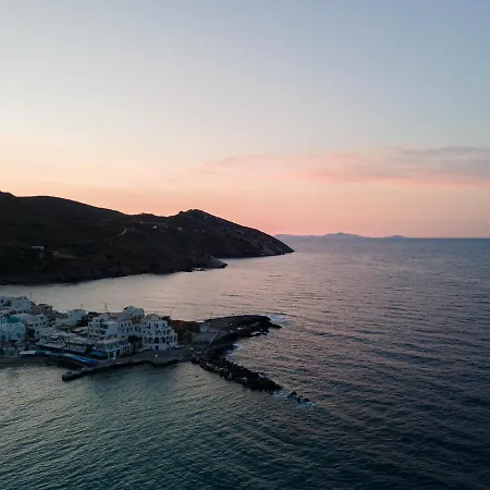 White House Naxos * Apollon (Naxos)